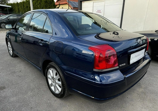 Toyota Avensis cena 13500 przebieg: 190000, rok produkcji 2003 z Sępopol małe 211